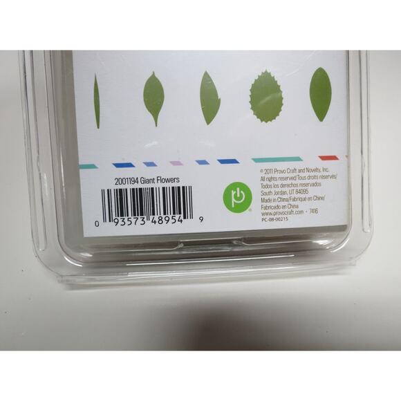 Cricut Art Cartridge Giant Flowers Up To 50 Images NIB Sealed - Picture 6 of 9